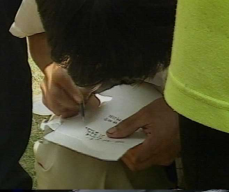 震驚全球：本想賣表賺錢結(jié)果發(fā)生8·10 風(fēng)波1165.png