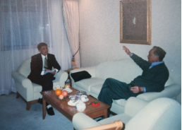 震驚全球：本想賣表賺錢結(jié)果發(fā)生8·10 風(fēng)波3913.png